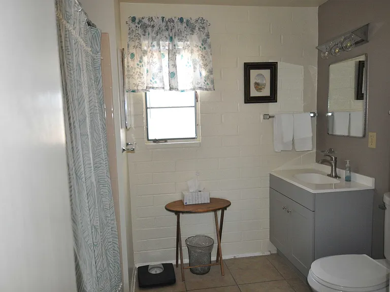 Bathroom 2_11032023