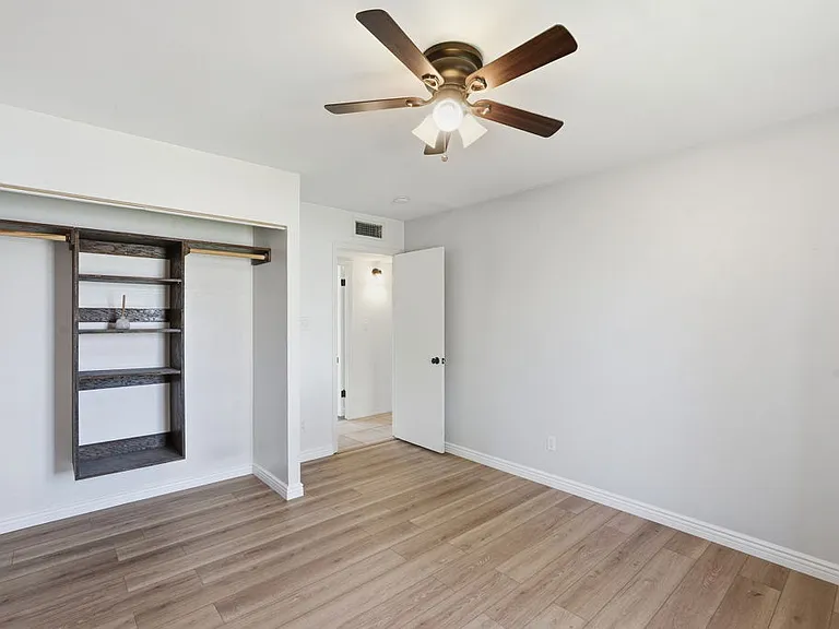 3215 S Kachina Dr — Photo 24