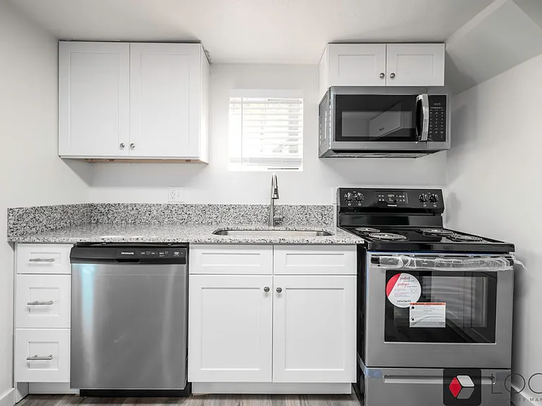 365 E Garfield Ave #4 — Photo 14