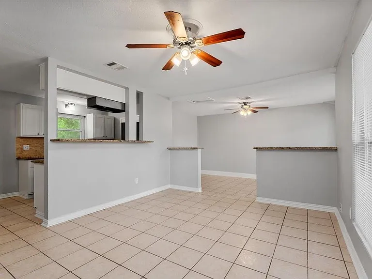 1935 Barnsley Ln — Photo 9
