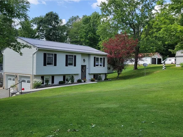 688 Crossroad School Rd, Garrett, PA 15542