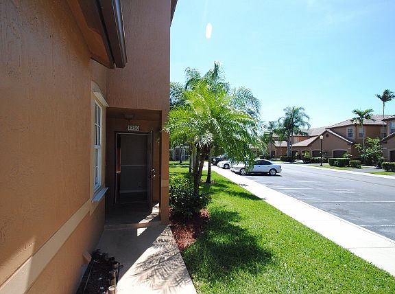 2nd image of 1358 Barcelona Way