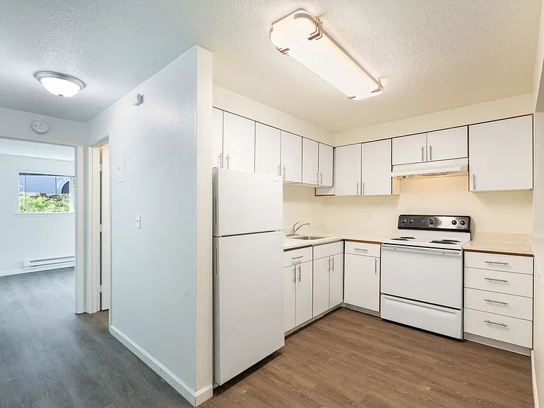 Bridgeview Flats — Photo 16
