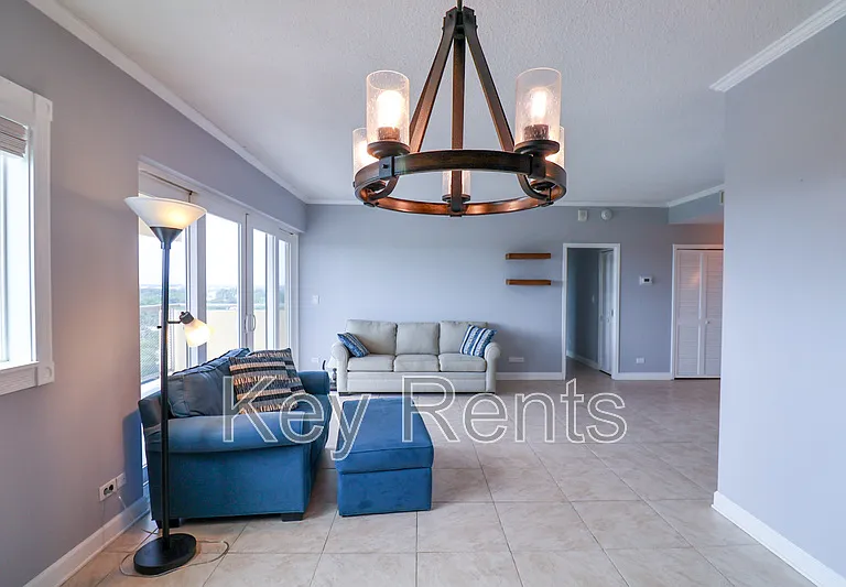 825 Bayshore Dr #1006 — Photo 2
