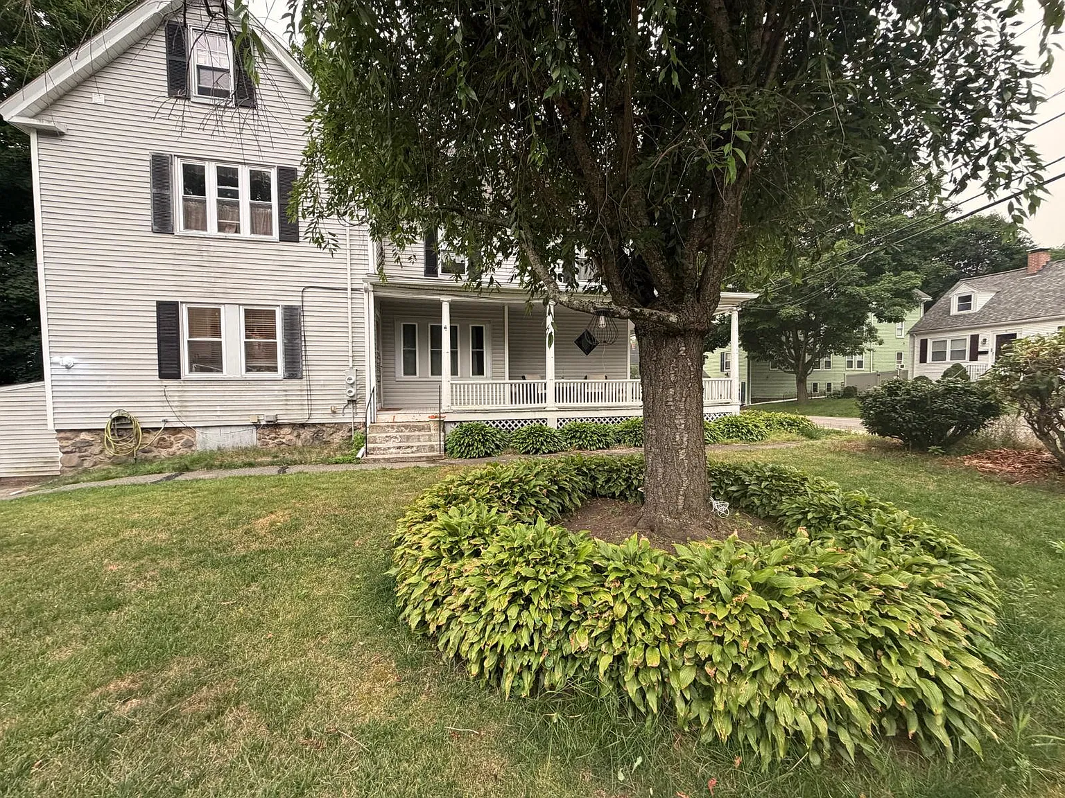 1 bed, 2462 sqft, $1,950 — Photo 2