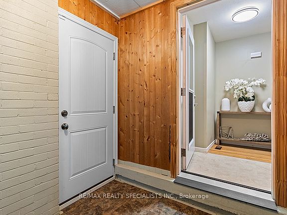 5th image of 88 Shirley St