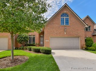 1050 Catherine Ave #8-23B, Naperville, IL