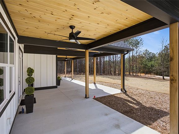 4th image of 147 McCalister Rd