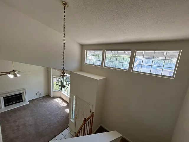 201 Sapphire Ct — Photo 6