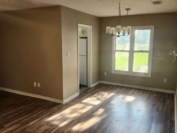 2117 Fairway Ct SE, Conyers, GA 30013