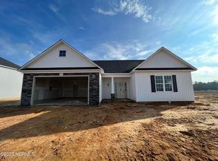 428 Winnsboro Rd, Raeford, NC 28376