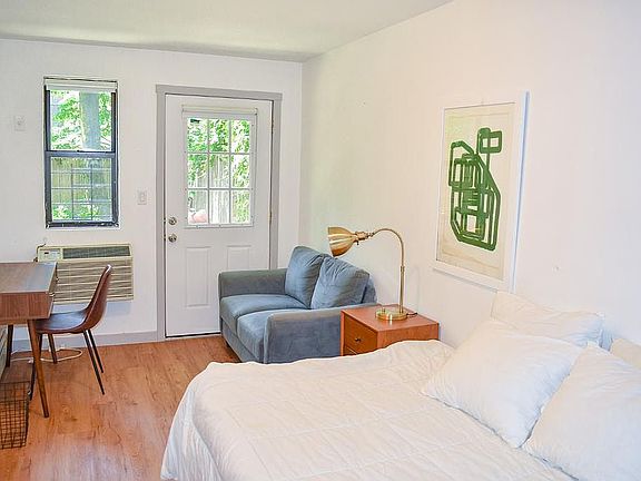 2nd image of 146 W 133rd St #1