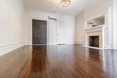 Rented by Dixon Advisory USA Inc.