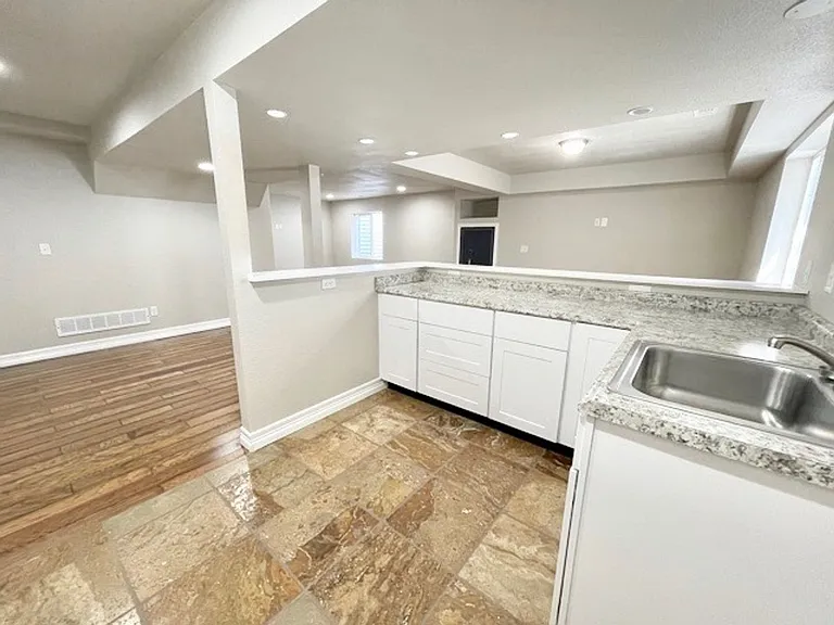 7778 Buckeye Tree Ln — Photo 46