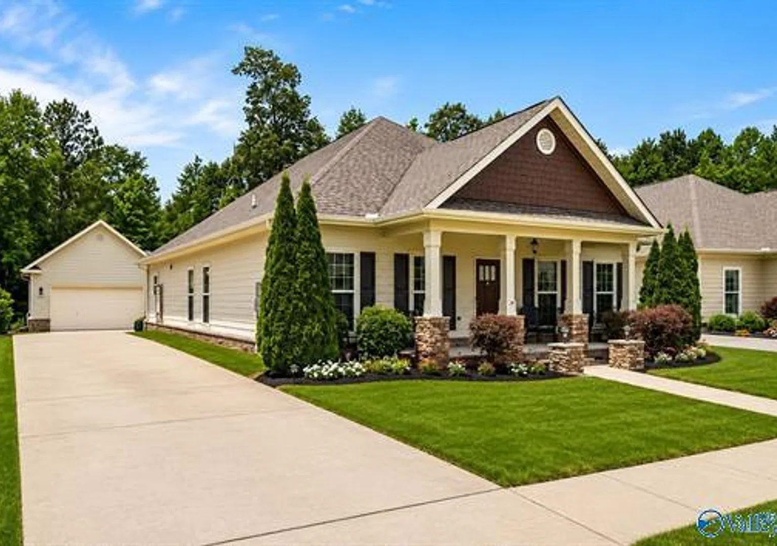 Beautiful 3-Bedroom Craftsman Home in Madison 6-Month Lease Available! — Photo 2