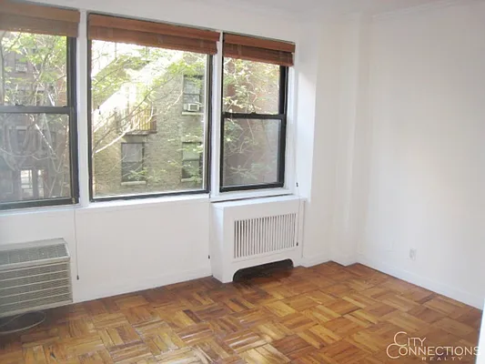 Rented by City Connections Realty | media 23