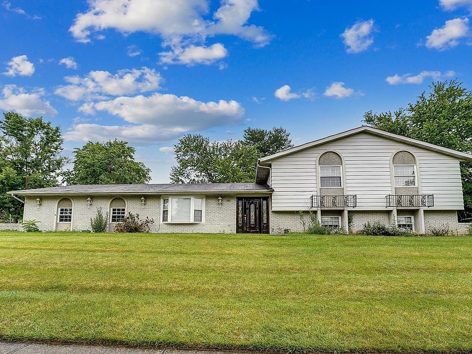 1st image of 5775 Red Oak Dr