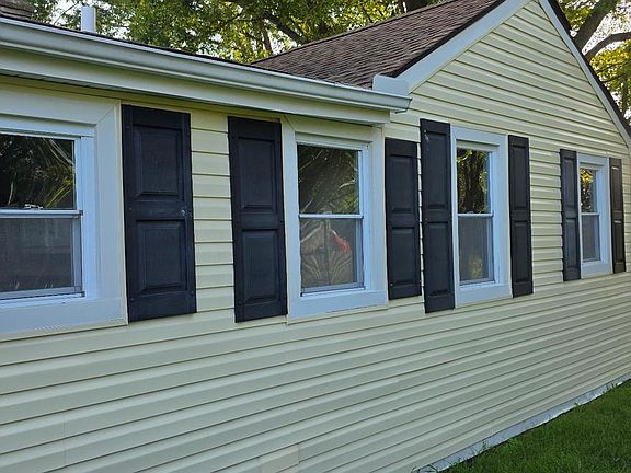 4th image of 4070 Hennisee Ln