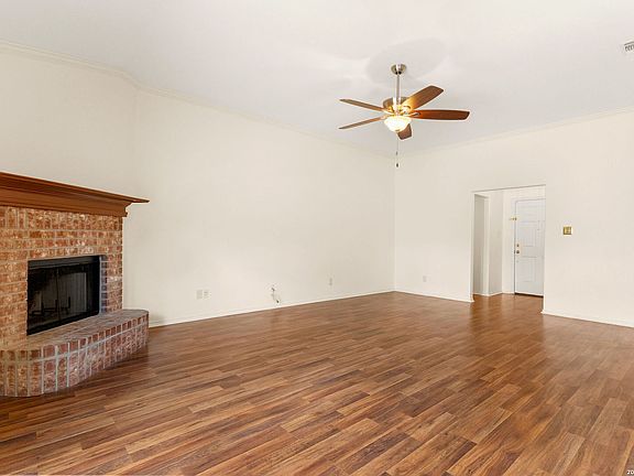 4th image of 1627 Elizabeth Ct