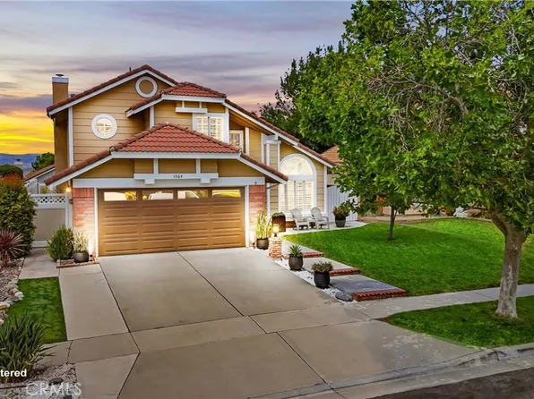 1064 Cinnamon Ln, Corona, CA 92882