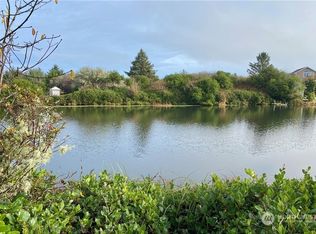 140 Marine View Dr, Ocean Shores, WA 98569