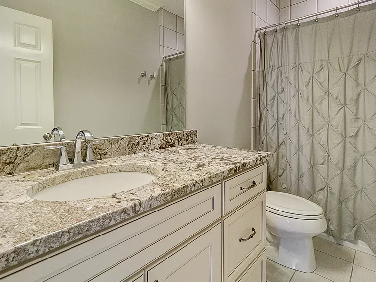 8045 Butterworth Green Dr — Photo 17