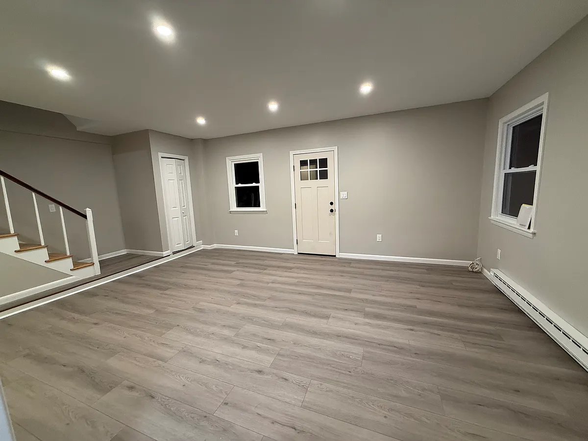 Building Photo - 735 Stafford Rd #B