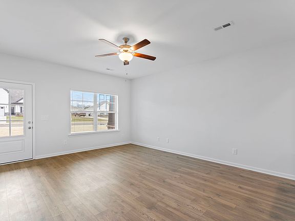 5th image of 1054 Hickoryridge Dr Lot 199