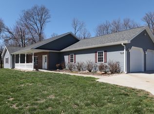 424 E 400 S, Washington, IN 47501