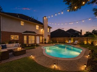 12206 Meadow Park Ct, Meadows Place, TX 77477