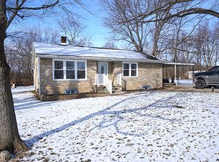 11473 E 1020th Ln, Mount Carmel, IL 62863