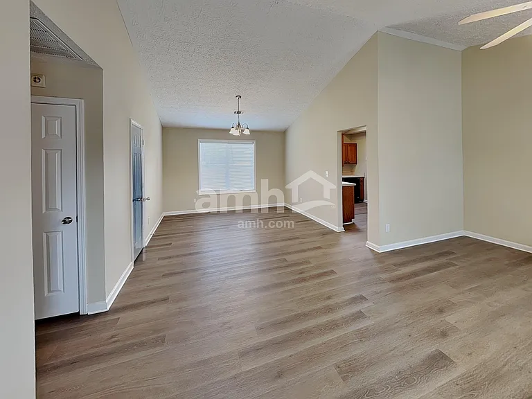 1222 Cabots Ln — Photo 5