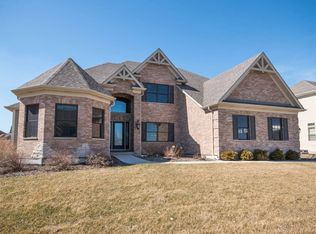 3689 Bellamere Ln, Elgin, IL 60124