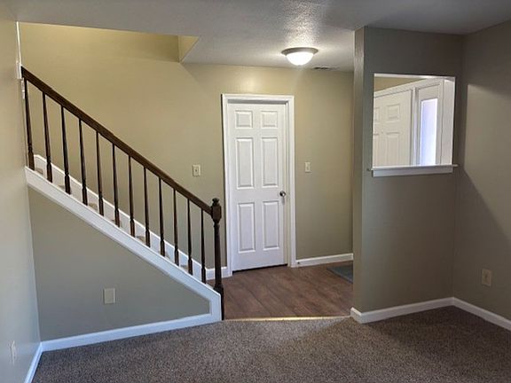 3rd image of 1090 Wilkins Dr