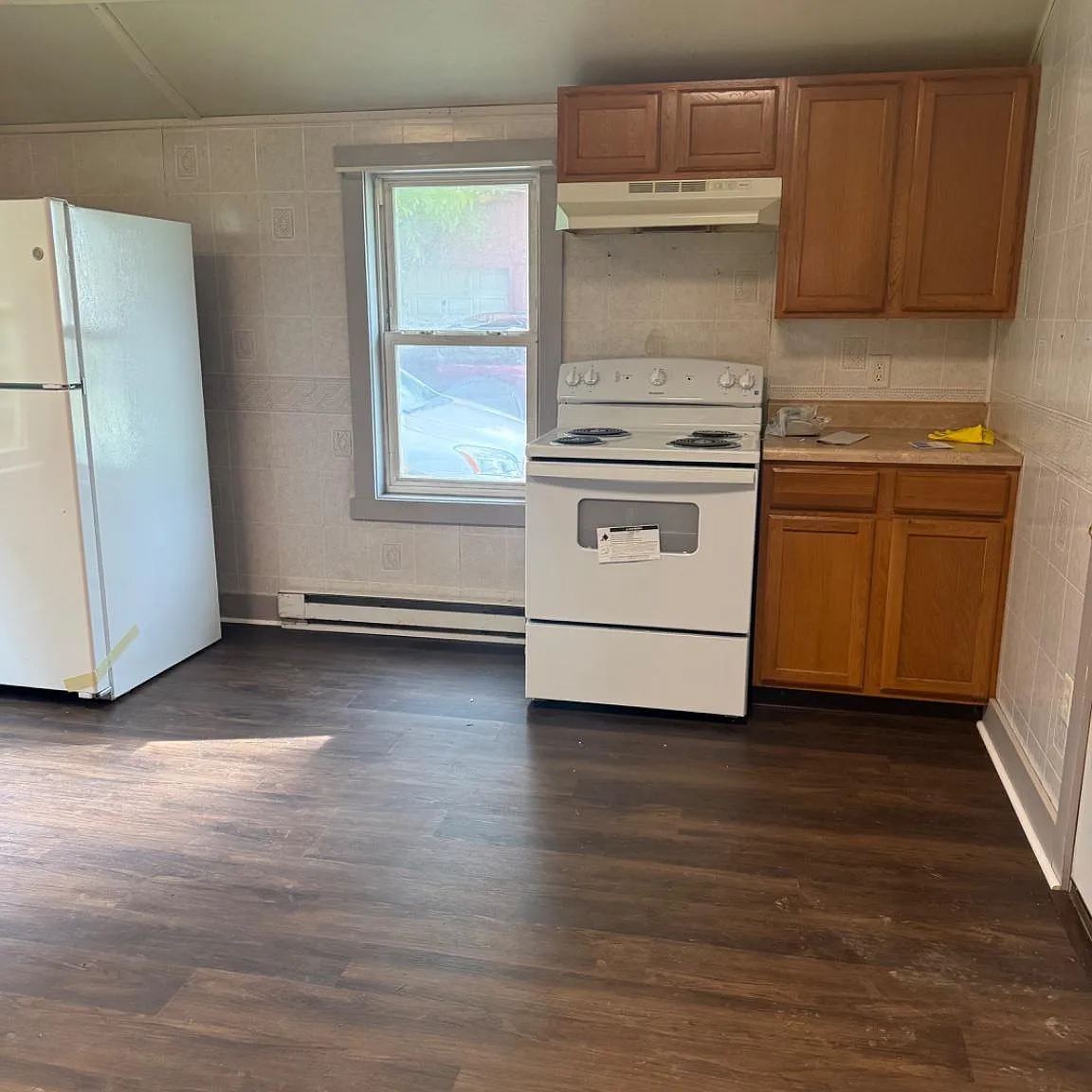 3 bed, 1.0 bath, 1500 sqft, $1,425 — Photo 1