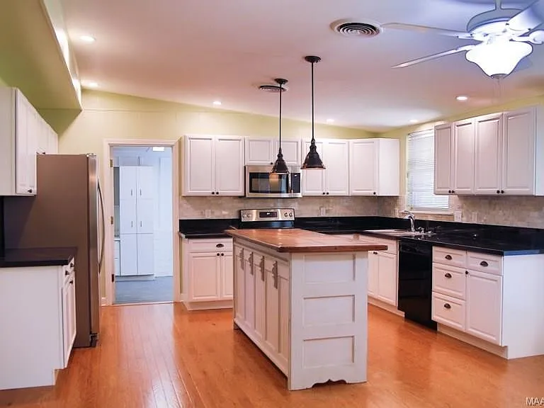 3892 Johnstown Dr — Photo 5