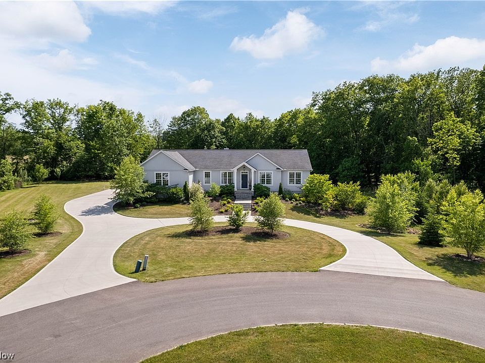 1438 Sharbrook Dr, Wadsworth, OH 44281 Zillow