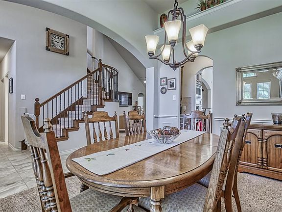 5th image of 1409 Soaptree Ln