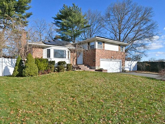 2nd image of 50 Hollywood Dr