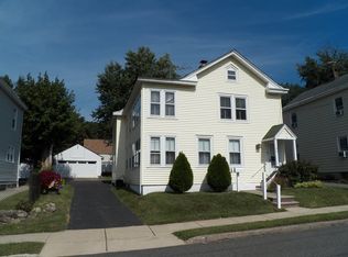 36 Center St, Midland Park, NJ 07432