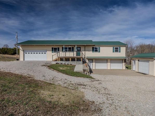 26927 Stunning Dr, Laquey, MO 65534