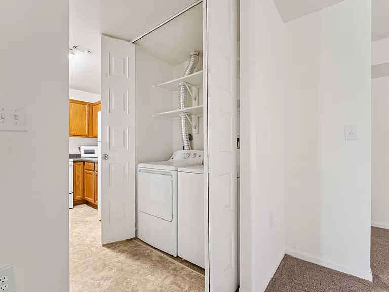 Country Meadows Apartments — Photo 71