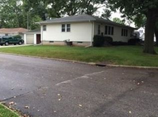 2607-2609 W 9th St, Waterloo, IA 50702