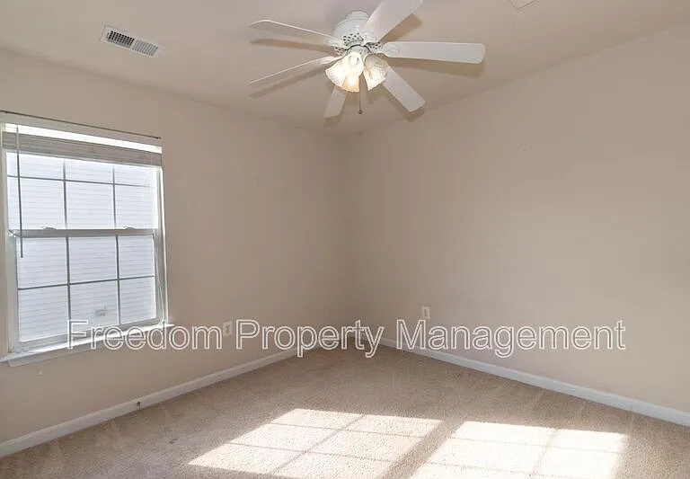 6758 Sutton Oaks Way — Photo 23