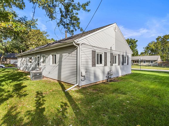 5th image of 2903 Sangamon Dr