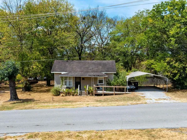 1142 15th St, Batesville, AR 72501