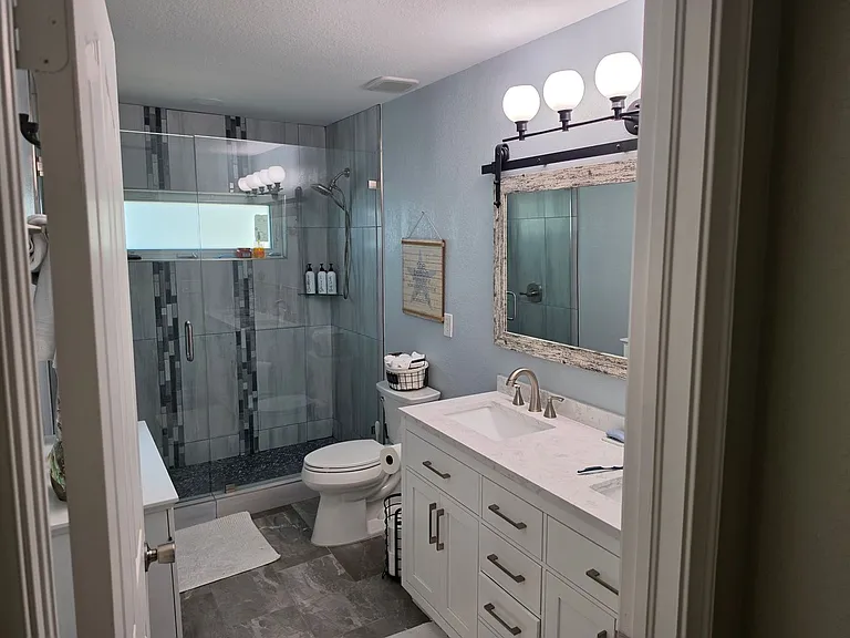 200 Diamond Cir #202 — Photo 15
