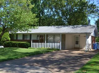 760 Herbst Dr, Florissant, MO 63031