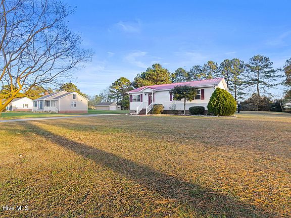 3rd image of 1201 Stacie Drive