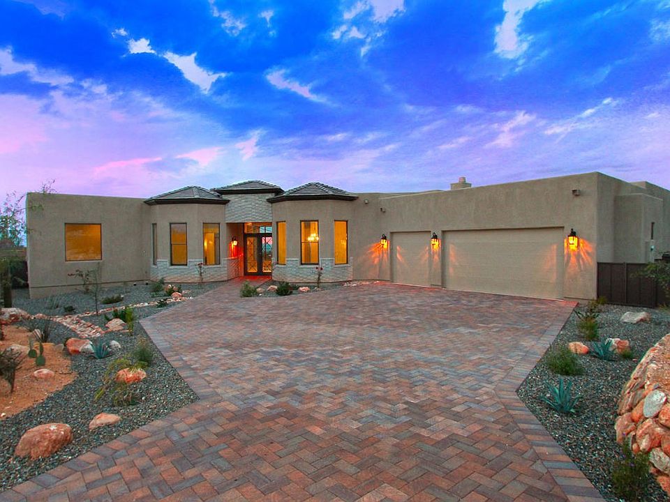 1st image of 1807 E Desert Garden Dr